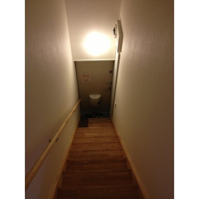 グランエッグス東高円寺2階 玄関