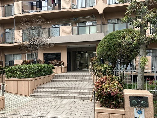 小豆沢サンハイツ エントランス　※2026年3月の写真