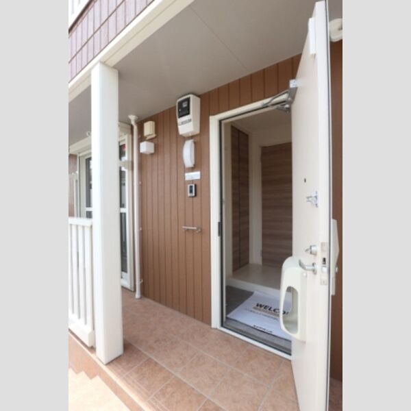 メゾン・ド・TJ2  玄関