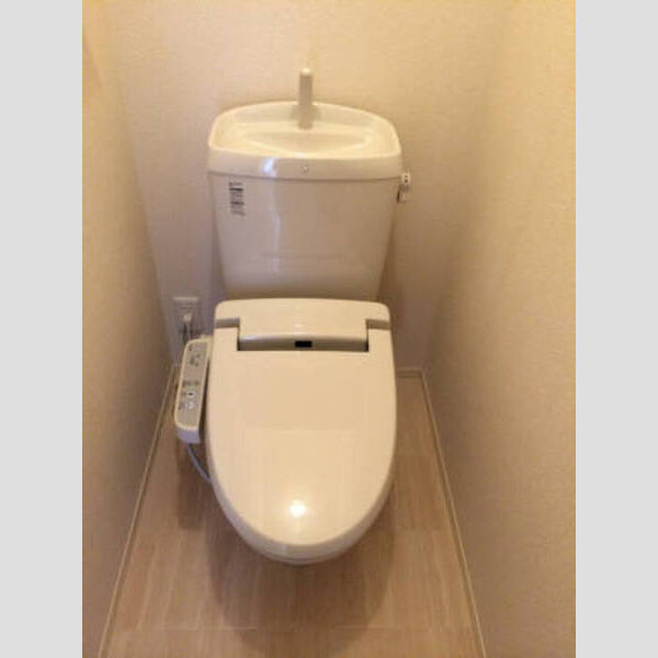 アーバンコート302号室 トイレ