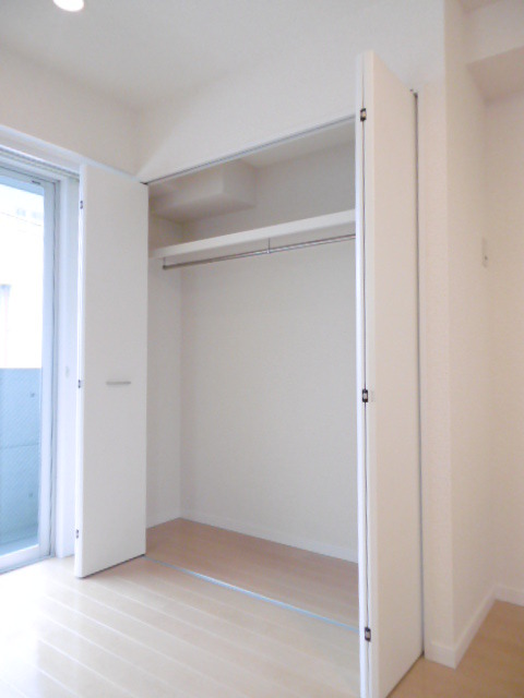 ｓｔｕｄｉｏ　ｆｌａｔ　ｍｉｎａｍｉ－ｏｓａｗａ0301号室 収納