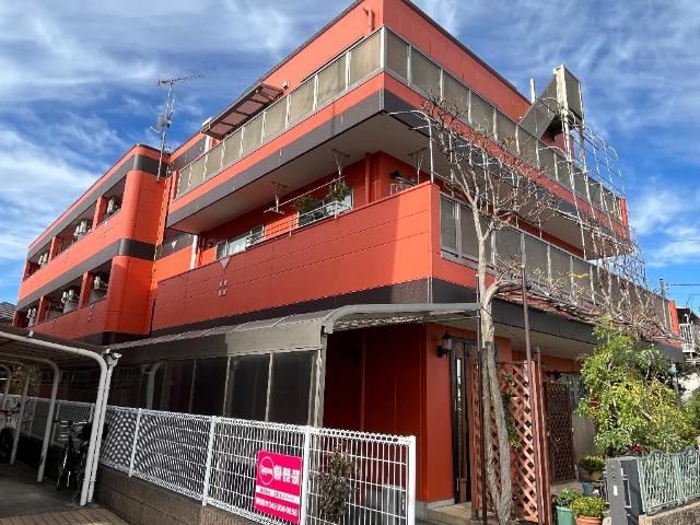 ファーストプレイス 外観写真（昼）