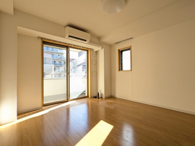 入谷さくらさくレジデンス リビング