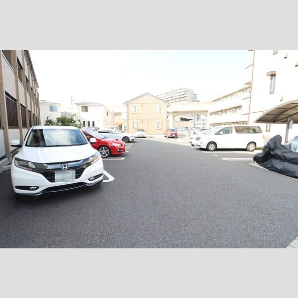 プランドール谷中　D 駐車場
