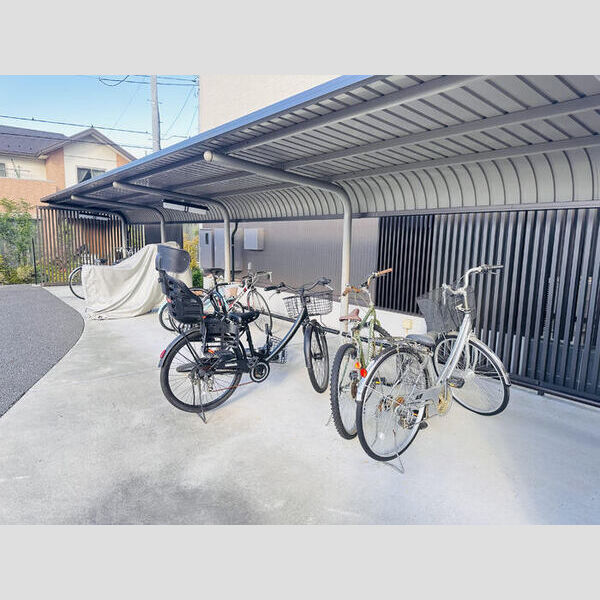 四季の杜　花 駐輪場