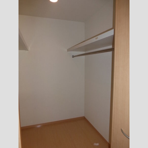 セジュールZEN　参番館106号室 ウォークインクローゼット