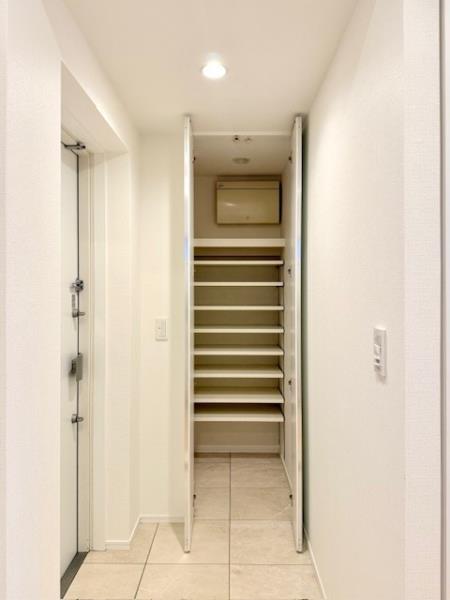 アパートメンツ三田4階 リビング