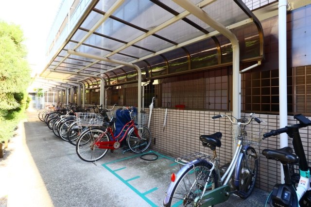 ステラ石神井4階 駐輪場