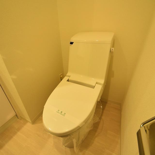 新宿7丁目マンション2階 トイレ