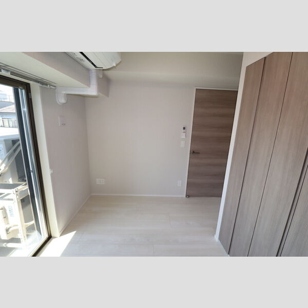 サンジョイアゼロ301号室 洋室5.1帖