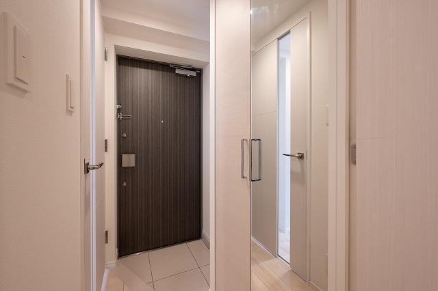 ALTERNA南大井4階 玄関