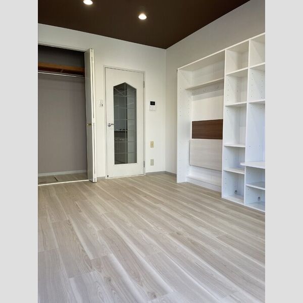 セジュール町田110号室 リビング