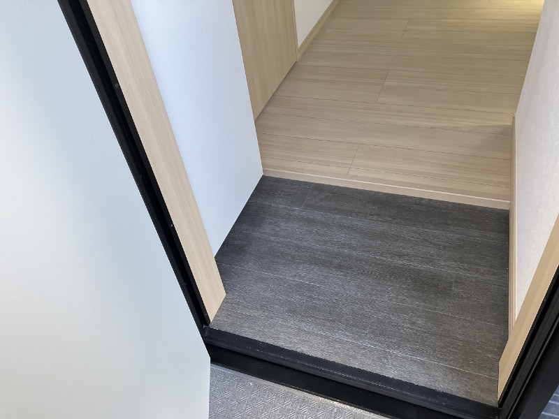 グランリバー北千住2階 玄関