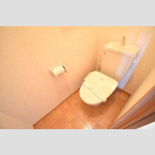 ヴィアノ　Ⅰ201号室 トイレ　温水洗浄暖房便座