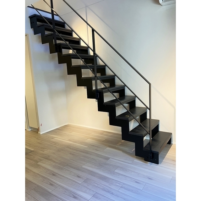 Ｌａ　Ｐｅｒｌａ　ＪｉｙｕｇａｏｋａⅡ107号室 階段　2026年1月撮影