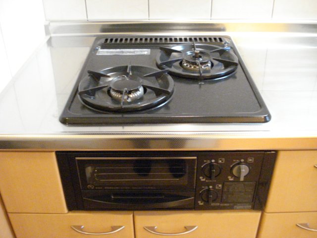 ファーストプレイス205号室 ビルトインコンロ