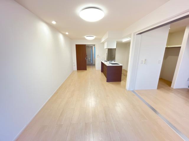 フィオーレ西平山102号室 リビング