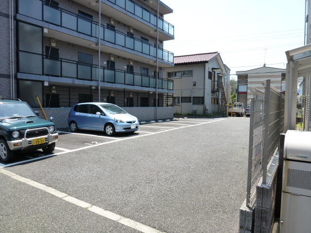 Ｌｕｉｒｅ0303号室 駐車場