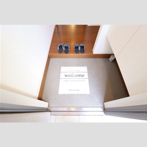 フェルミエ 玄関