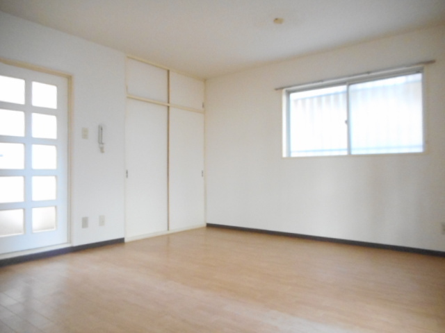 サンライズ東中野 リビング