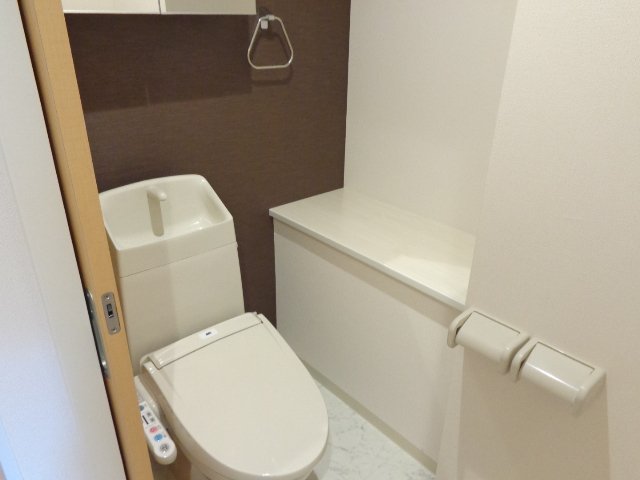 Ｆｒａｎｇｉａ（フランジア） シャワー付トイレ