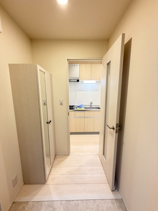 LITERA GROVE3階 玄関