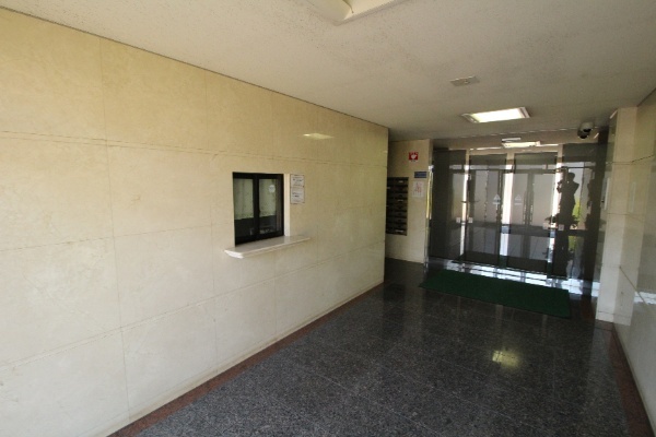 モナーク立川高松町313号室 エントランス