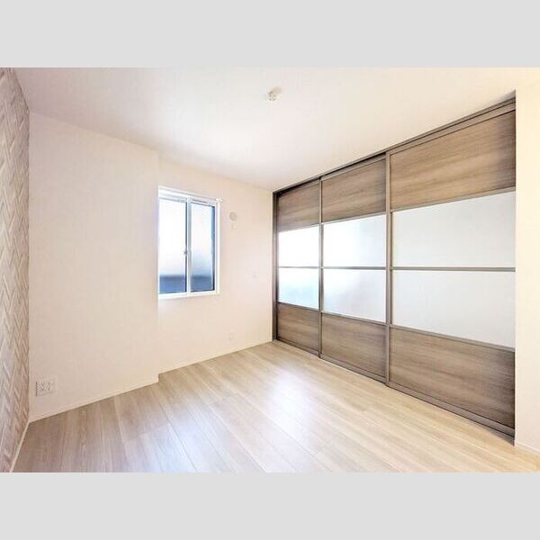 ベリタス相模原301号室 洋室①