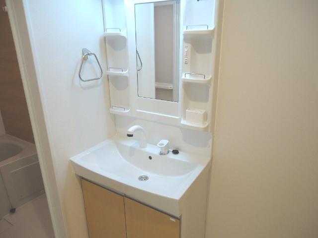 CASA　RIVIERA（カーサ　リヴィエラ）101号室 洗髪洗面化粧台