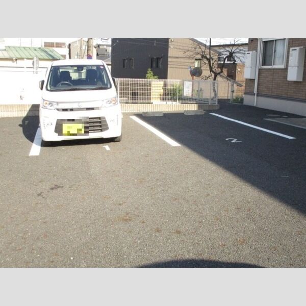 メゾンベール　ウエスト 駐車場