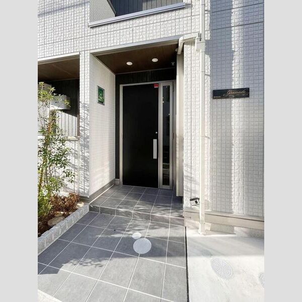 グラナーデ扇Ⅰ　C301号室 エントランス