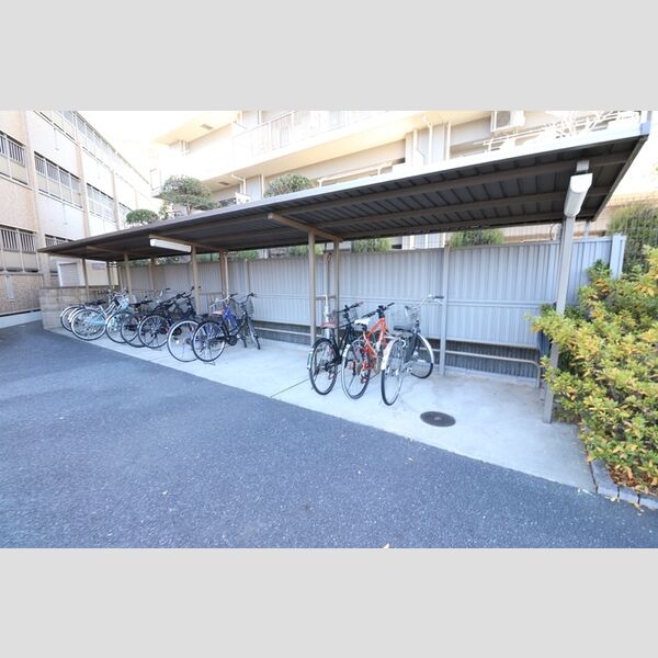 メゾン フォンテーヌ　 駐輪場