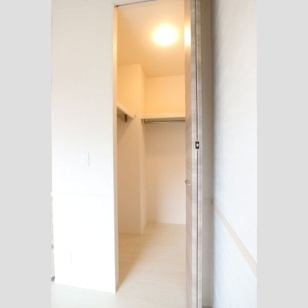 DiaResto102号室 ウォークインクローゼット