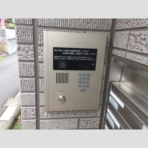 コトー・タカイチ106号室 オートロックです。