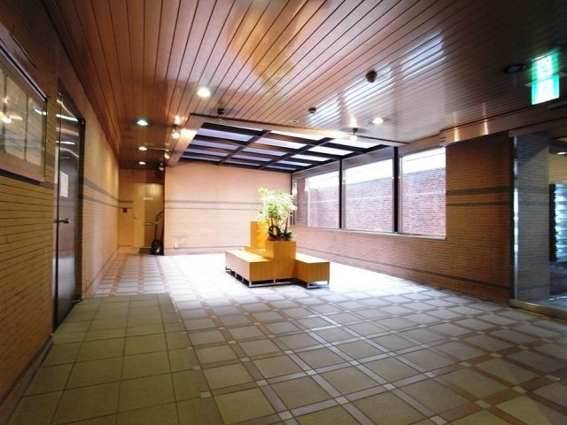 アンバサダー六本木 エントランス