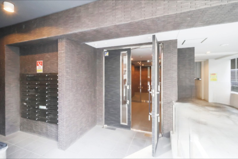 イアース横濱関内5階 エントランス