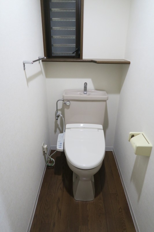 T’s garden横浜反町2階 トイレ