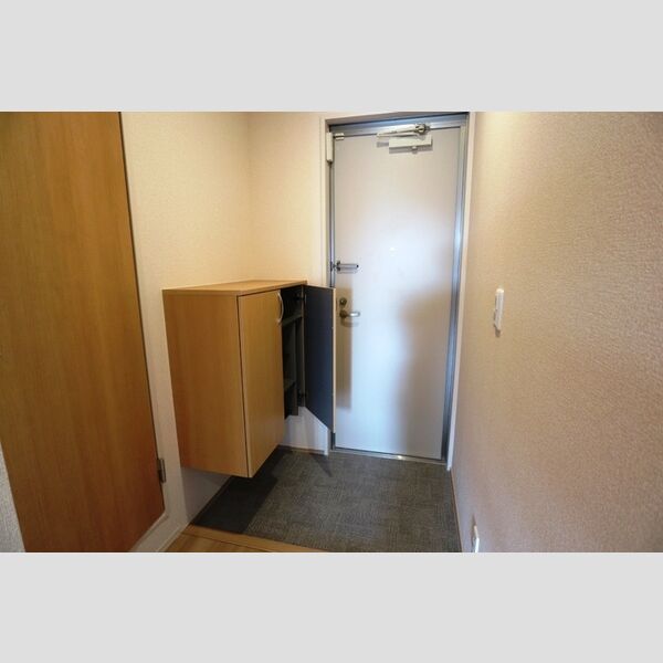 リリーベル 玄関