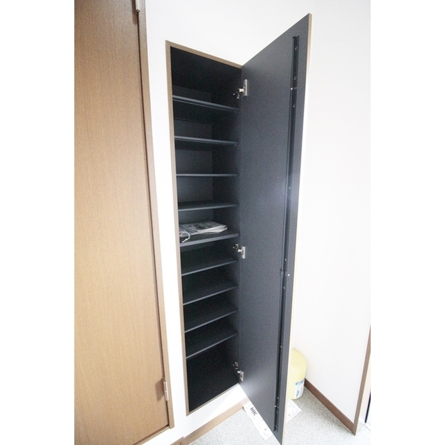 アンプルール フェール モンテ105号室 内観