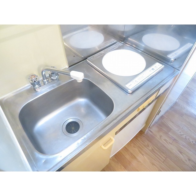 アムス堀ノ内Ａ棟0303号室 キッチン