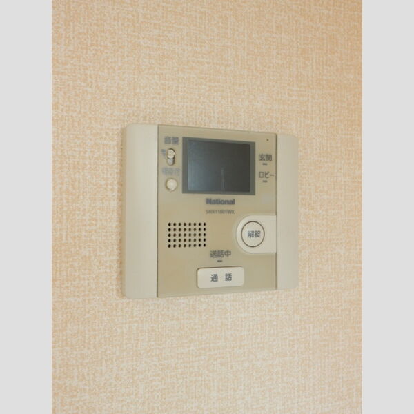 メゾンドシャルマン205号室 モニター付きインターホン