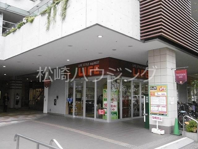 メゾンブランシュ西落合3階 ライフ落合南長崎駅前店