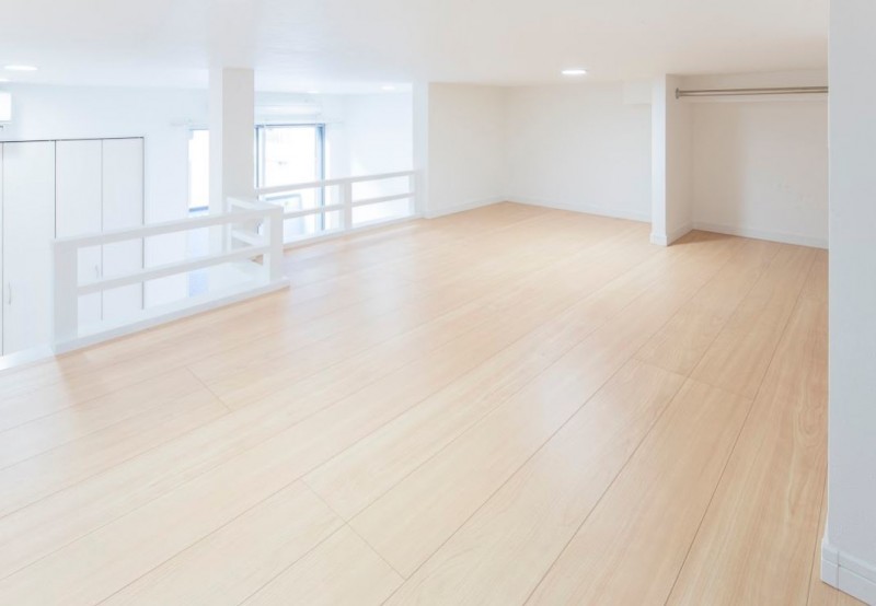 プランドール天台1階 ロフト付き　ハンガースペース