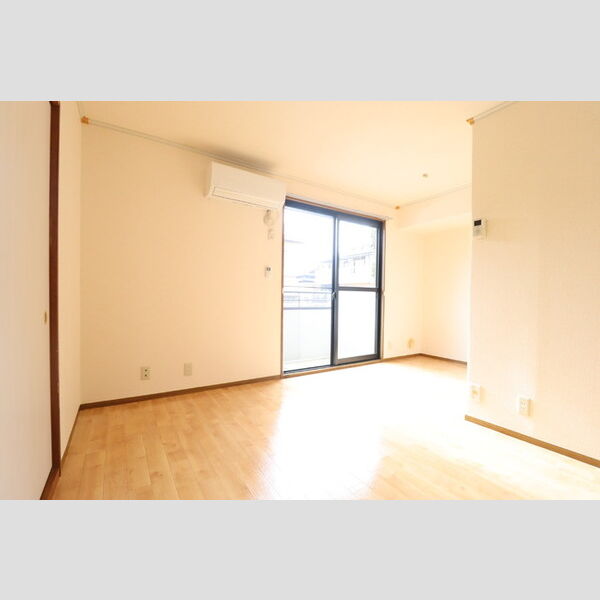 フラワーハウス リビング