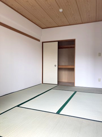 グランシャリオ0401号室 和室　※別号室の参考写真です(現況優先・仕様違いの場合あり)