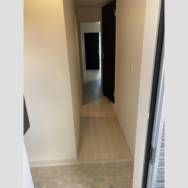 リーブルファイン大成町102号室 玄関