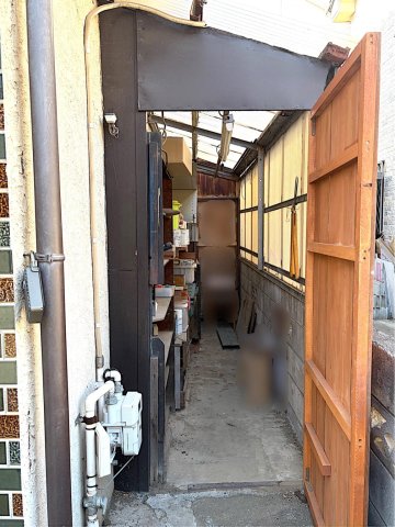 三芳町大字藤久保戸建 鍵・照明付き。DIY作業スペースとしても活用できます