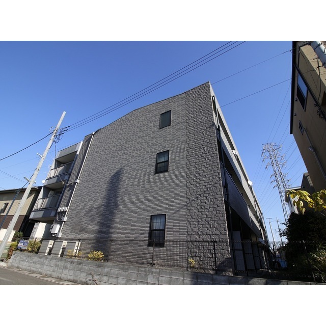 アンプルール フェール Sky 外観