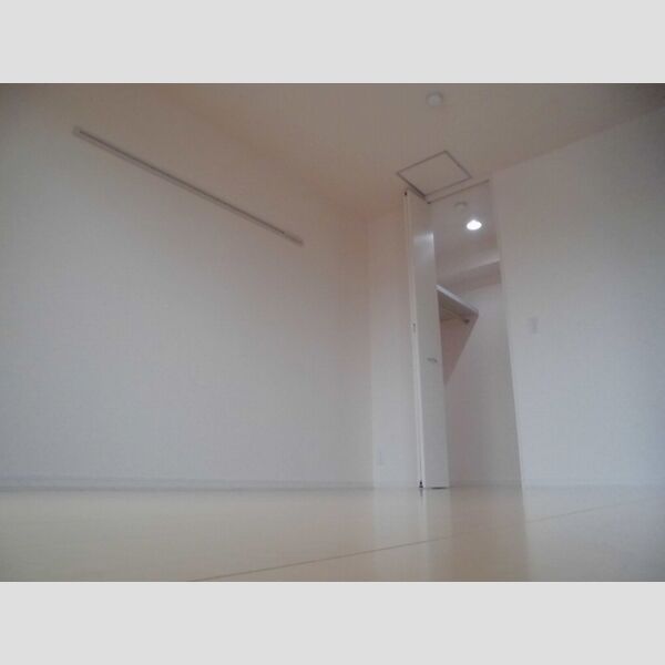 レクレドール305号室 洋室6帖