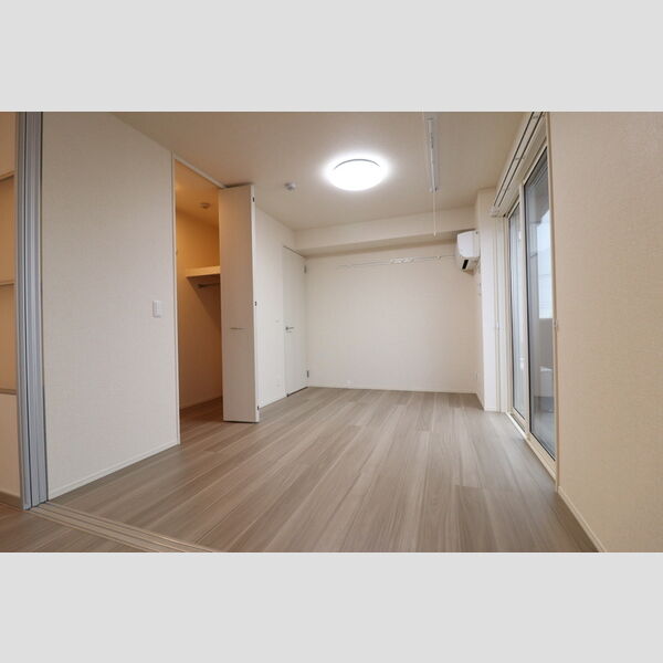 グラナート305号室 洋室